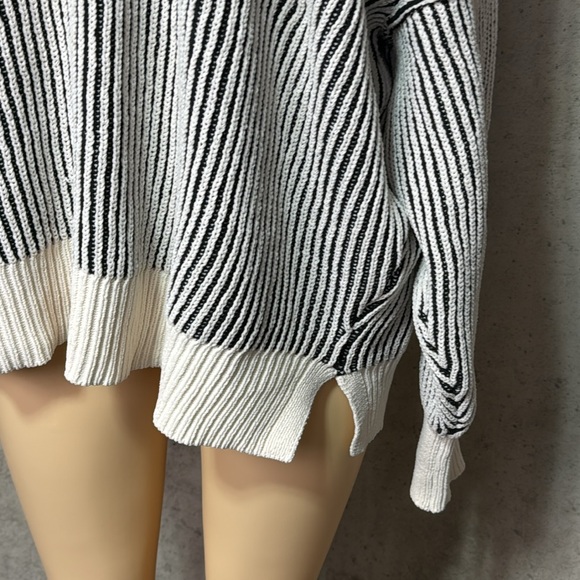 Aerie Womens Long Sleeve Striped Textured Knit Contrast Edge loose sweater Xl - Picture 3 of 7